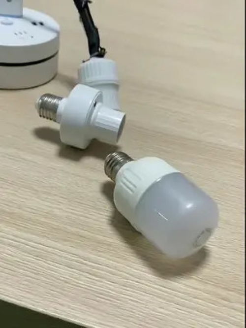 语音控制灯具 智能家居中的光影革命